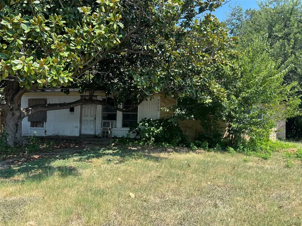 4709 Trail Lake Dr, Fort Worth, TX 76133