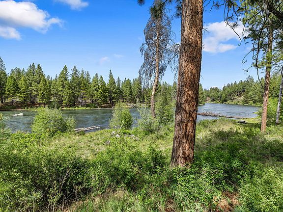 3rd image of 60655 River Bend Dr