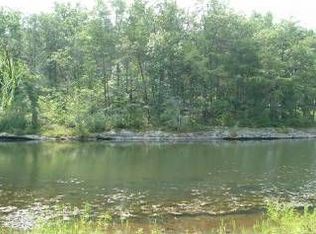 1612 Cherokee Rd E, Crossville, TN 38572