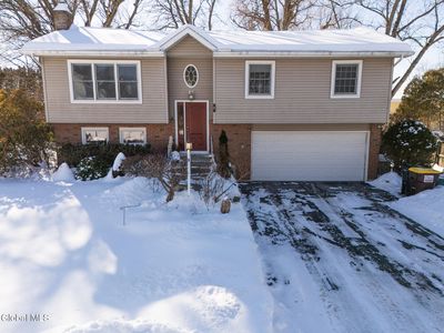 8 Sherbrook Drive, Selkirk, NY, 12158