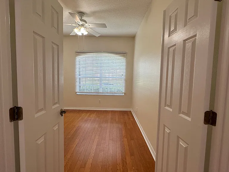 1653 Cherry Ridge Dr — Photo 34