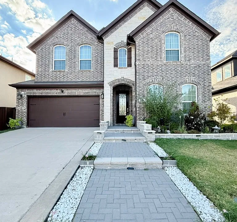 552 Farrell Ln