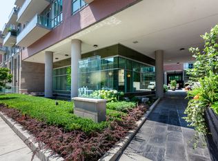 116 George St #NPH101, Toronto, ON M8V2S4