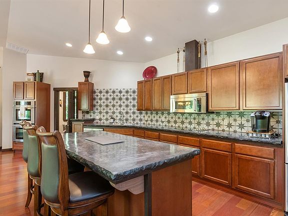 3rd image of 14512 Sherman Dr NW