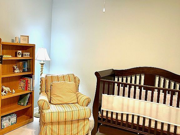 Large bonus room