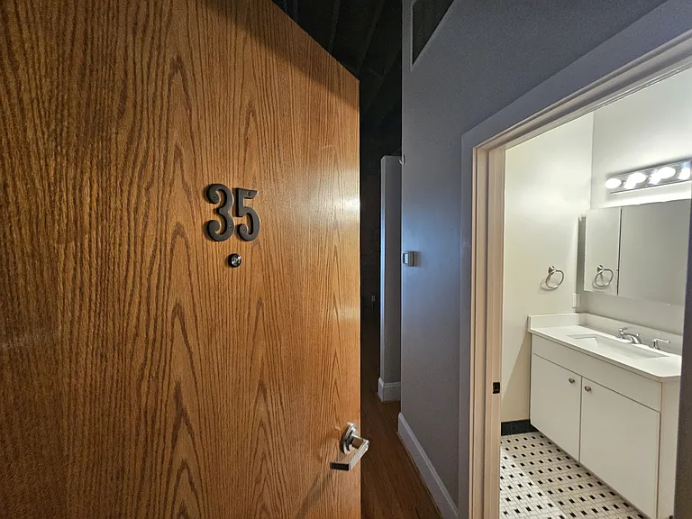 1417 Market St #35 — Photo 2