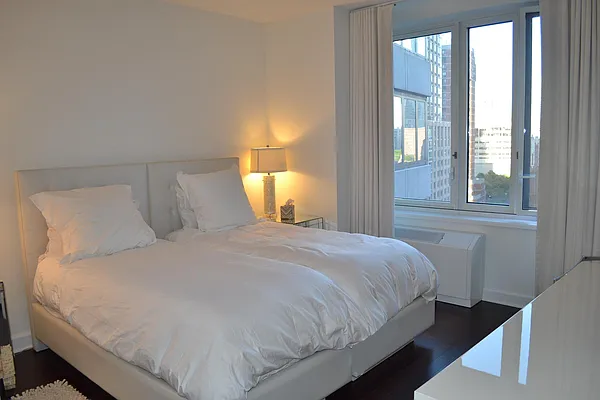 Rented by Manhattan Miami Real Estate | media 17