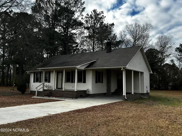 218 Canal Drive, South Mills, NC 27976