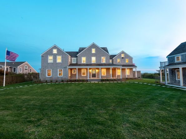 2 Marion Ave, Nantucket, MA 02554