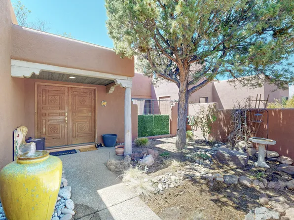 6401 Vooscane Ave, Cochiti Lake, NM 87083