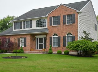 112 Laura Ln, Royersford, PA 19468