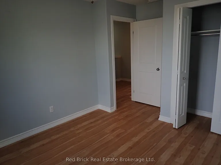 77 Summit Ridge Dr #UPPER — Photo 16