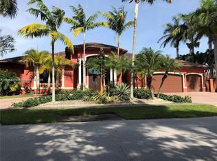 8775 SW 164th St, Palmetto Bay, FL 33157