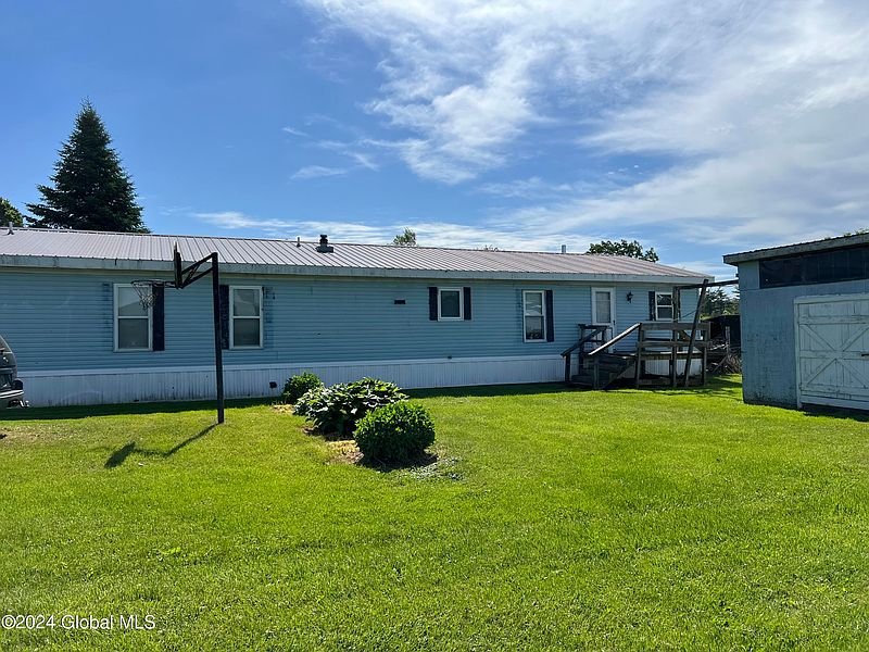 4th image of 37 Wade Road