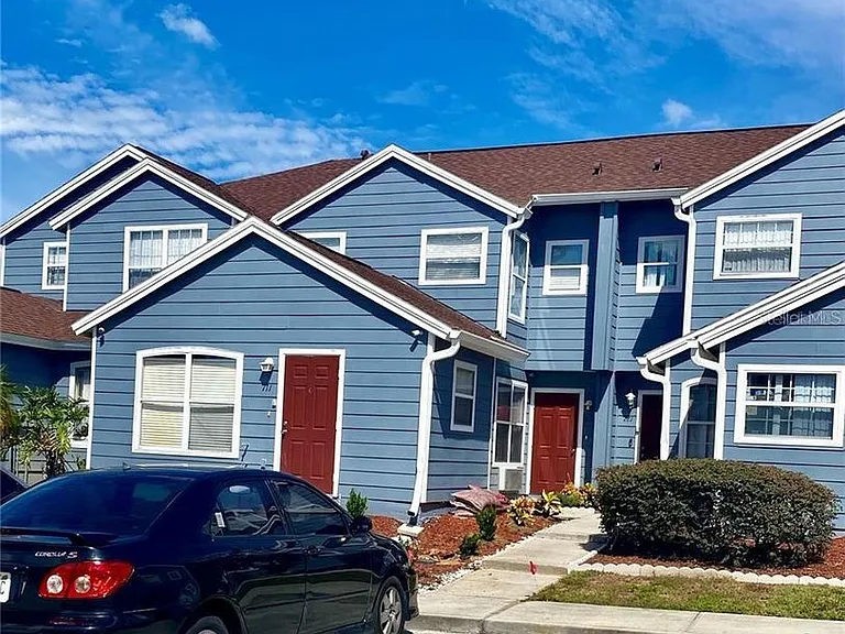 711 Caribbean Dr — Photo 1