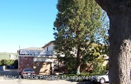 2nd image of 1626 Queen Charlotte Dr APT 4
