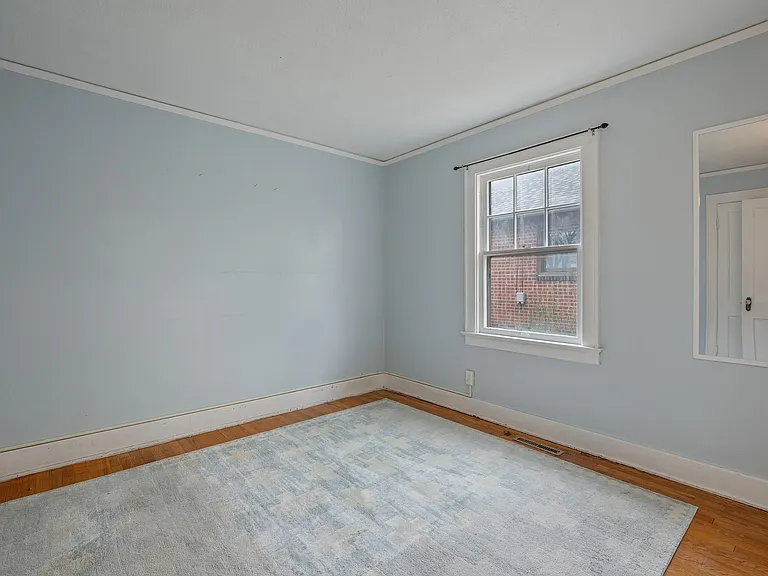 321 E 2nd Ave — Photo 5