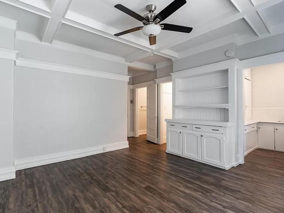 1st image of 3105 5th Ave #14