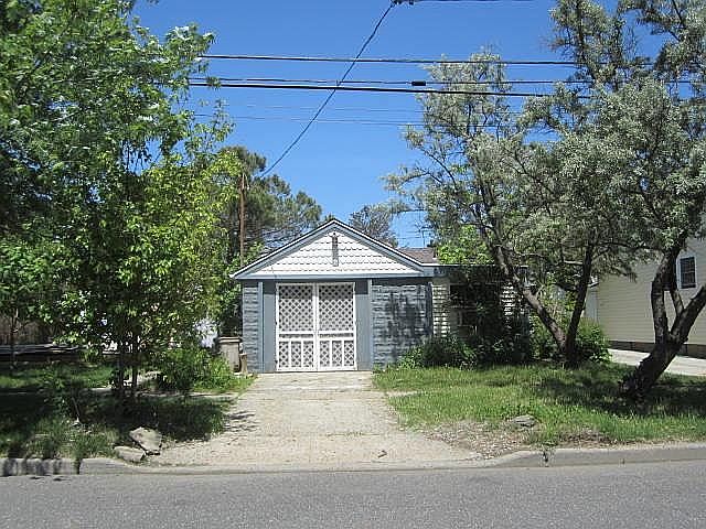 2nd image of 39 Edwin Ct