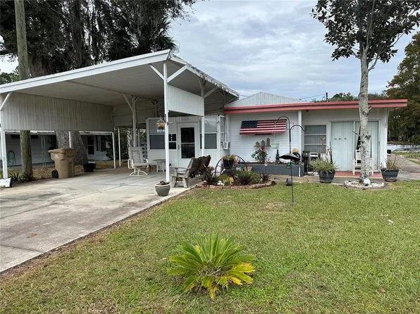 13427 Woodland Dr, Astatula, FL 34705