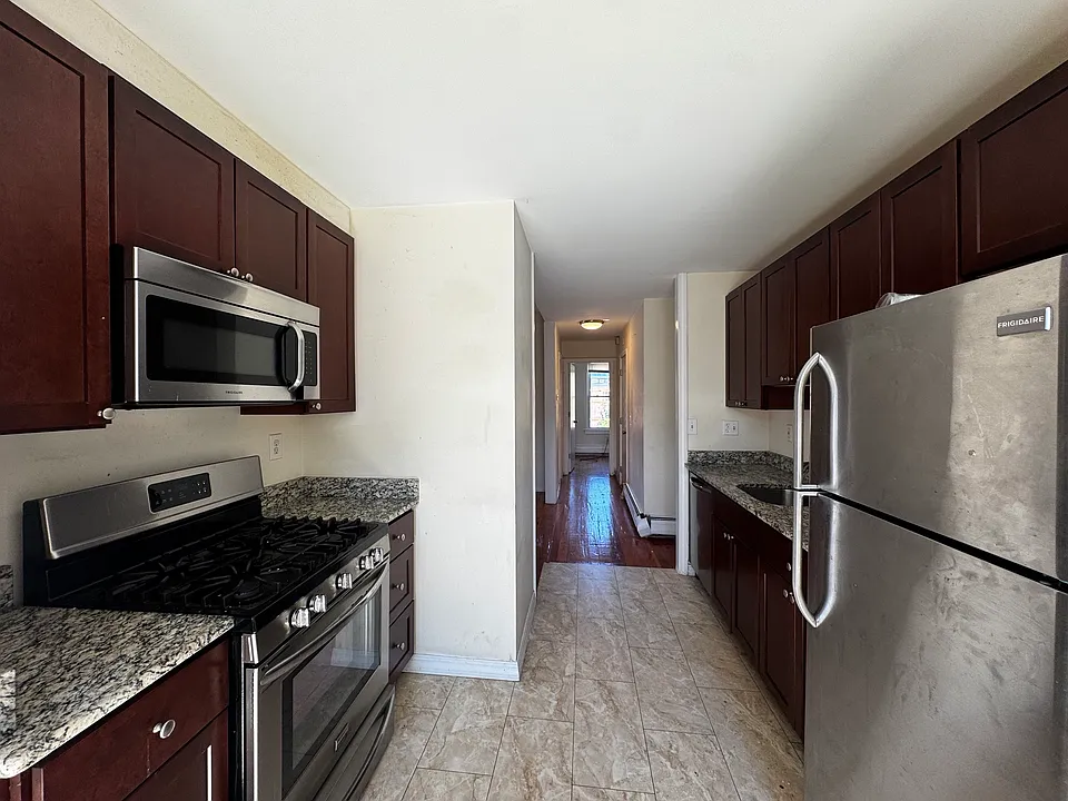70 Summer St #2R