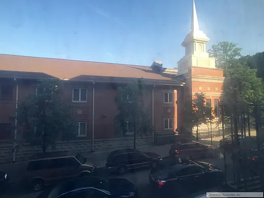 Rented by Sovereign Associates | media 16