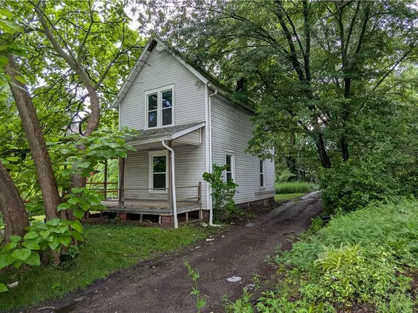 1447 Shriver Ave NE, Canton, OH 44705