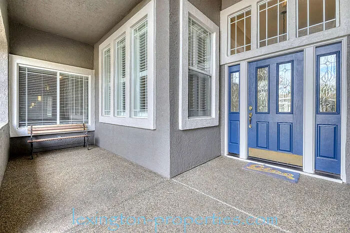 3 bed, 3.0 bath, 2315 sqft, $3,650 — Photo 2