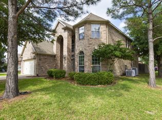 9302 Morley Lake Dr, Houston, TX 77095