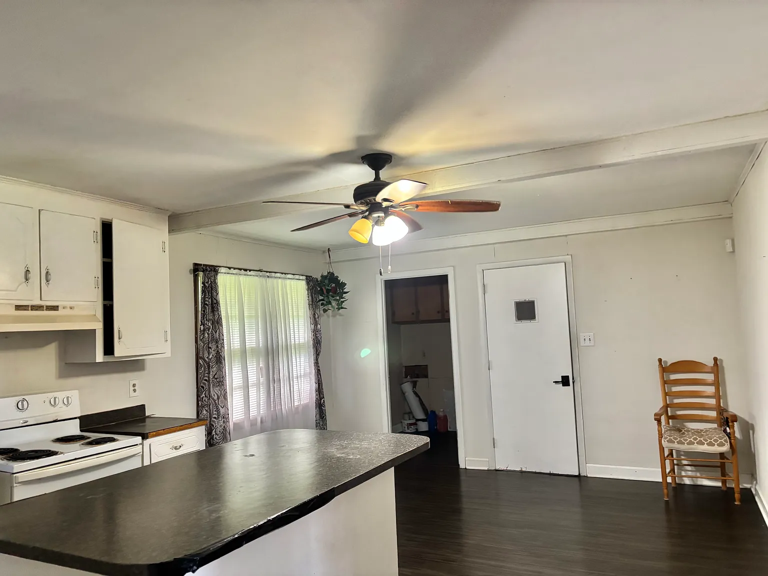 4 bed, 1450 sqft, $1,280 — Photo 3
