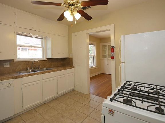 5th image of 1510 Ridgewood St