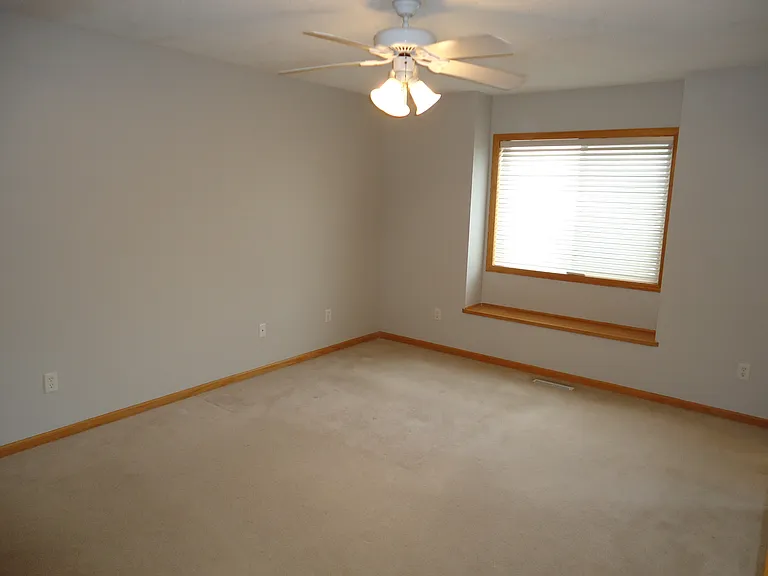 1650 Wellington Ln — Photo 15