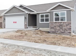 2911 James Parkway Sw, Cedar Rapids, IA 52404