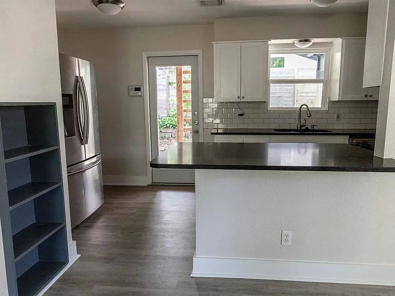 1507 Grayford Dr — Photo 8