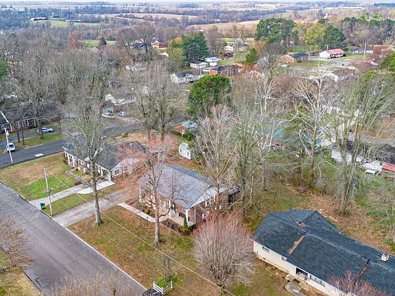 4th image of 1223 Sunnyside Dr