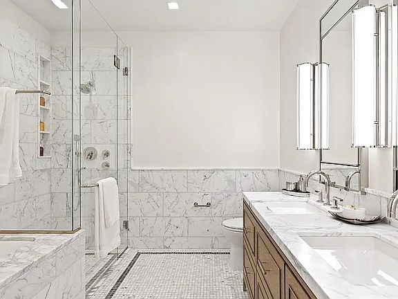 4th image of 25 Park Row #15A