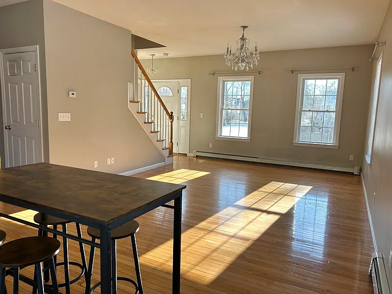 70 Billings St — Photo 3