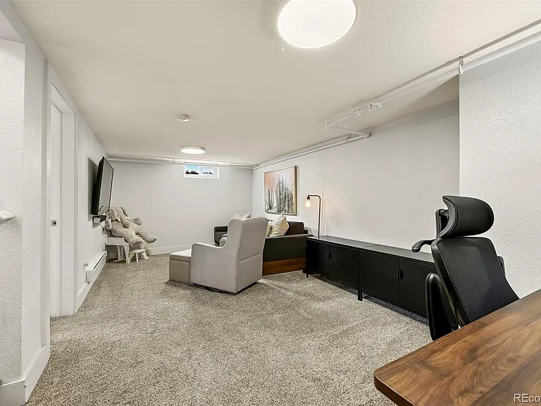 2576 Krameria St — Photo 13