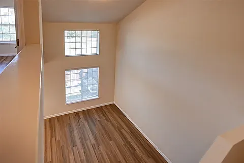 4567 Woodsboro Ln — Photo 17