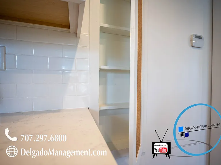 2425 Alameda St — Photo 11