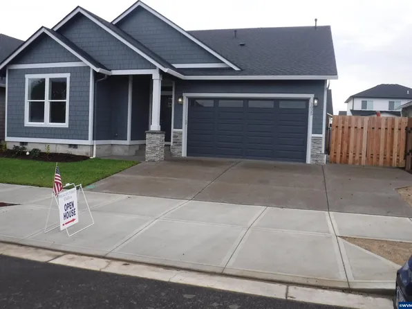 1025 Sassafras St, Independence, OR 97351