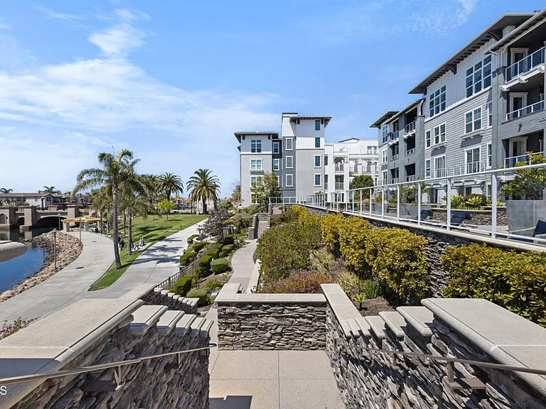 4008 Tradewinds Dr — Photo 33