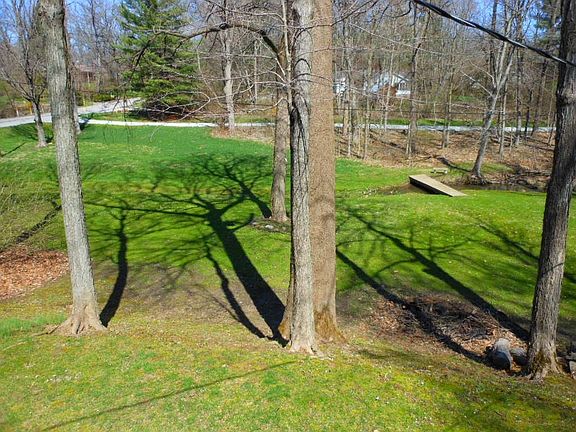 2nd image of 801 Eaglewood Dr