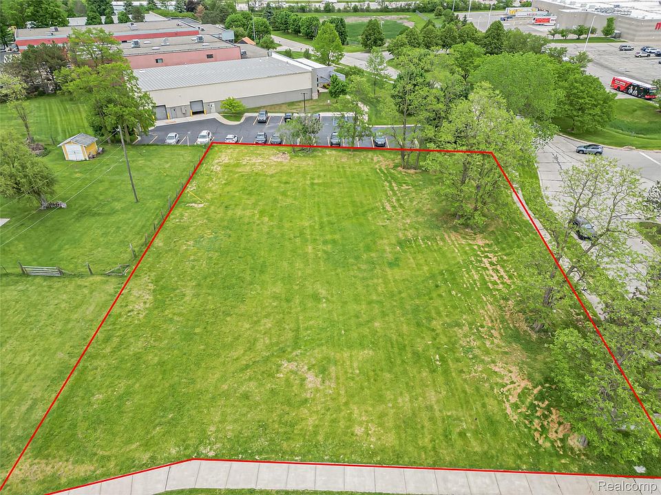 1st image of 50272 Grand River Ave