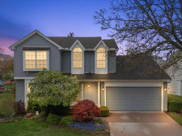 47235 Scarlet Dr S, Novi, MI 48374