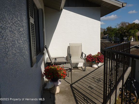 4th image of 6573 River Run Blvd