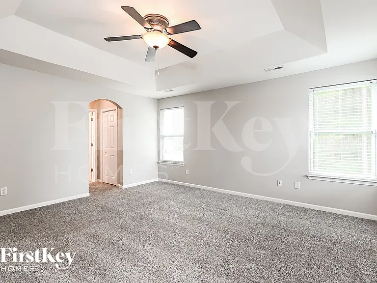 372 Sanctuary Park Dr — Photo 9