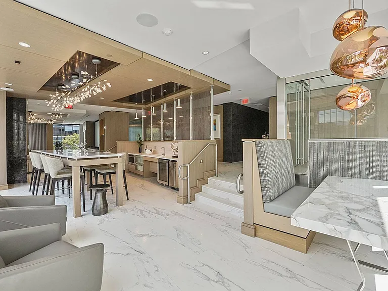 Urbane at Alewife — Photo 16