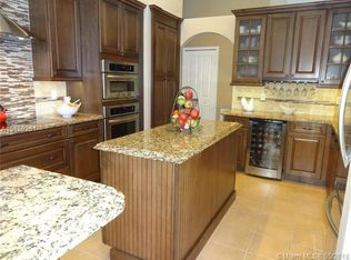 236 Landings Blvd, Weston, FL 33327