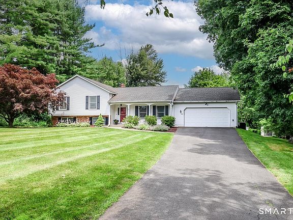 4th image of 9 Richconn Drive